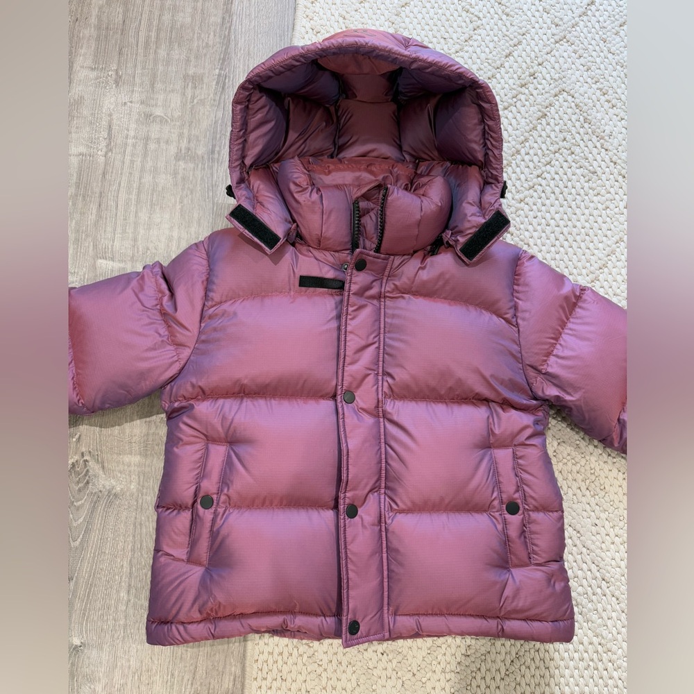 Aritzia The Super Puff™ Shorty - cliMATTE 
GORGEOUS COLOR!